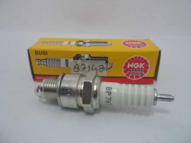 NGK BUSI BP7HS (YAMAHA) / ALFA F1ZR RXKING RC80 TORNADO